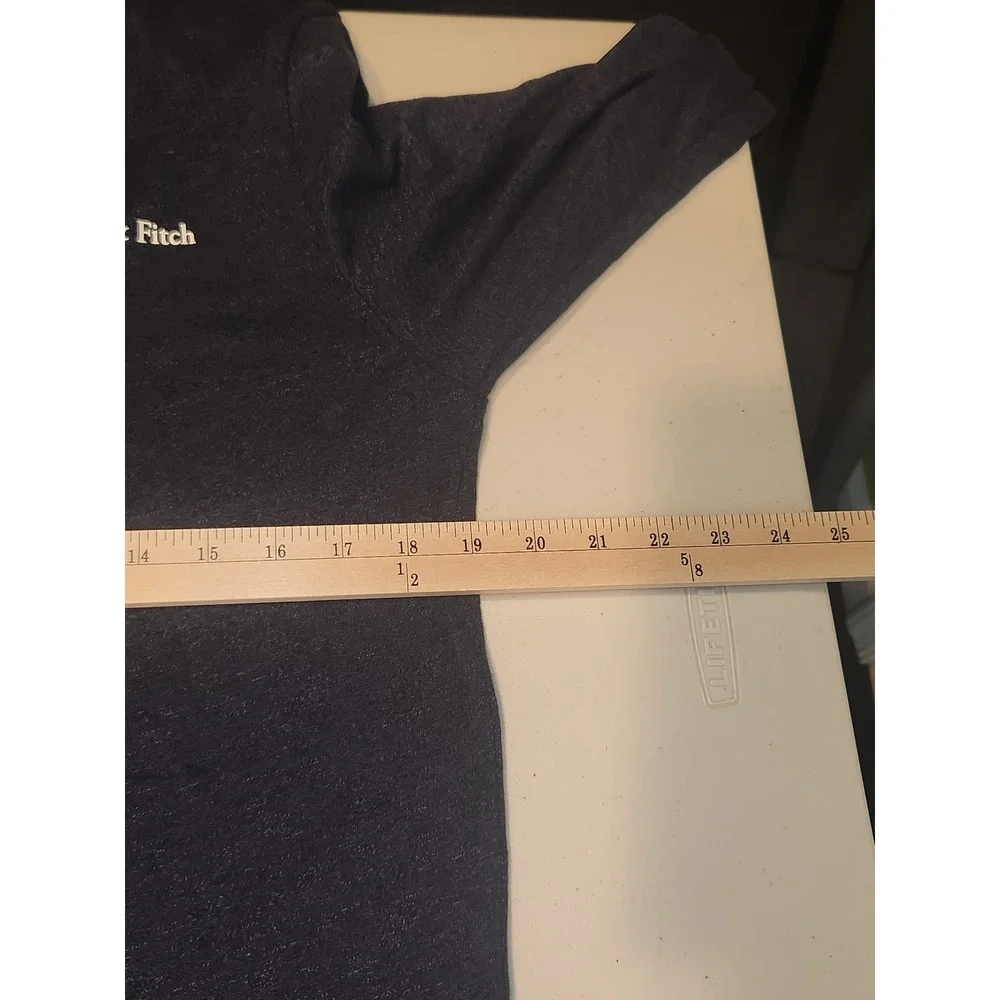Abercrombie & Fitch Mens Navy Blue Graphic Long Sleeve T-Shirt Size M